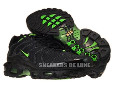 nike tns green and black.